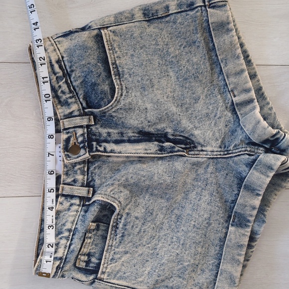 AMERICAN APPAREL High Waisted Denim Shorts - Picture 6 of 9